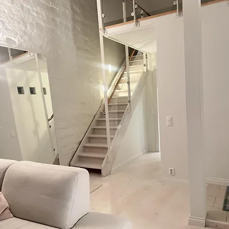 Moderni Ullakkohuoneisto Vuokralle Апартаменты Хельсинки