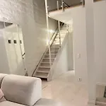 Moderni Ullakkohuoneisto Vuokralle Apartamento Helsinki